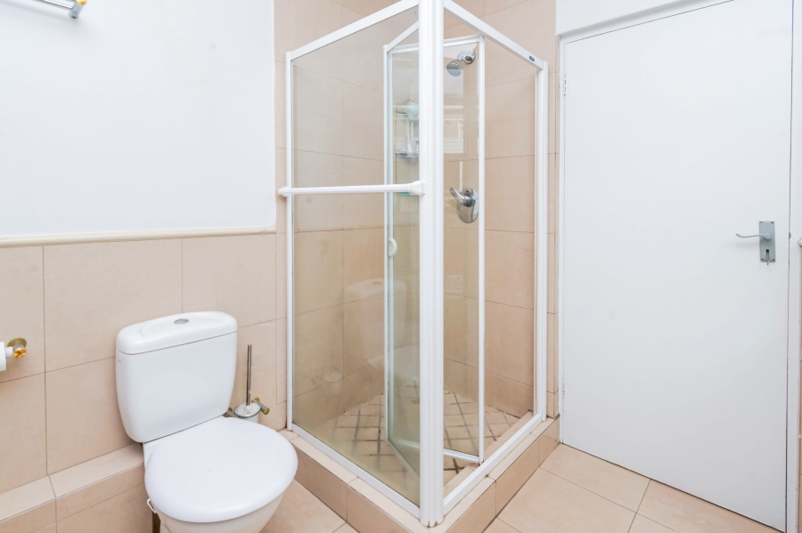 3 Bedroom Property for Sale in Sea Point Western Cape
